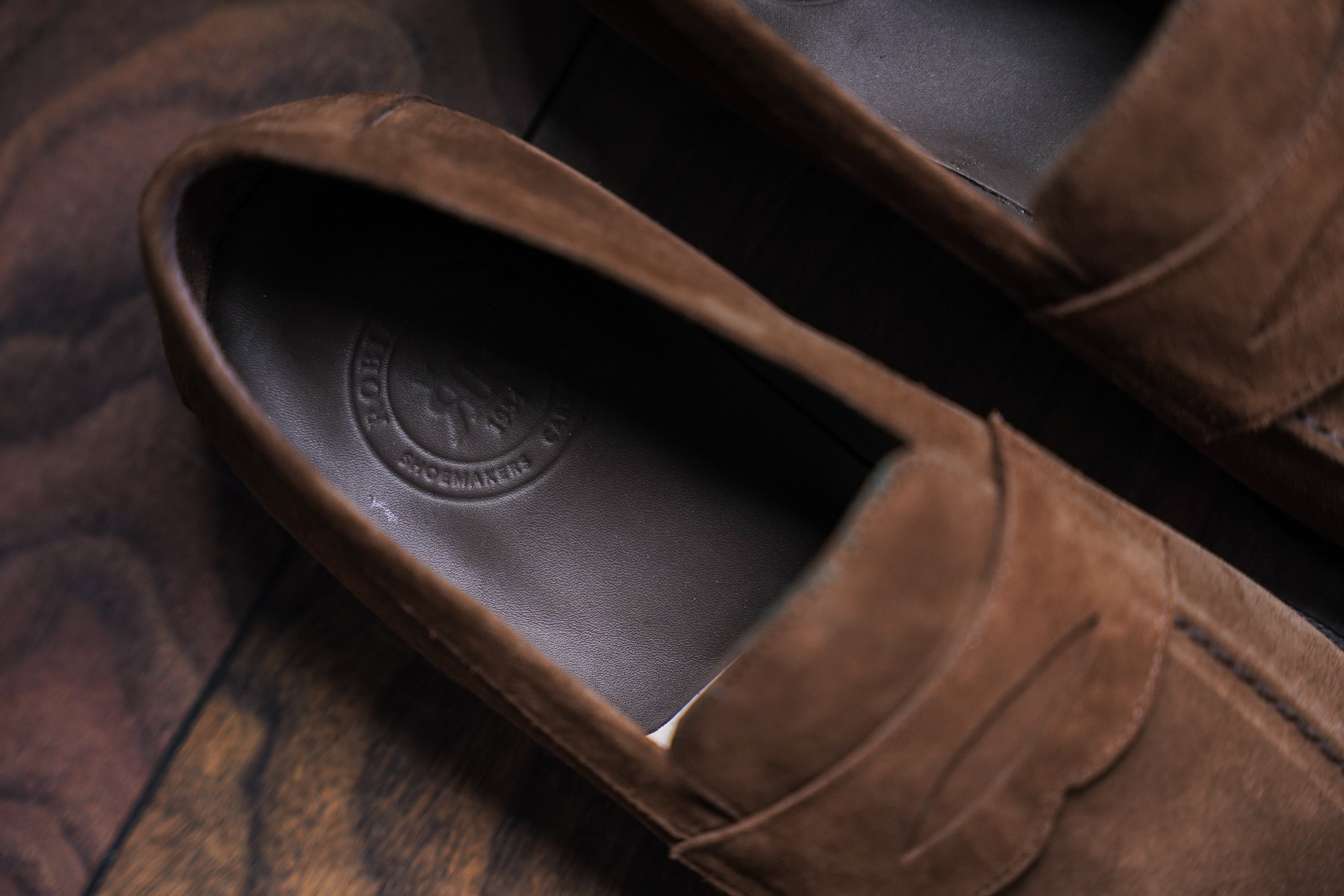 Mens-Robinson-Kilkenny-Shoes-1850-01-Chocolate-Suede-Lifestyle1