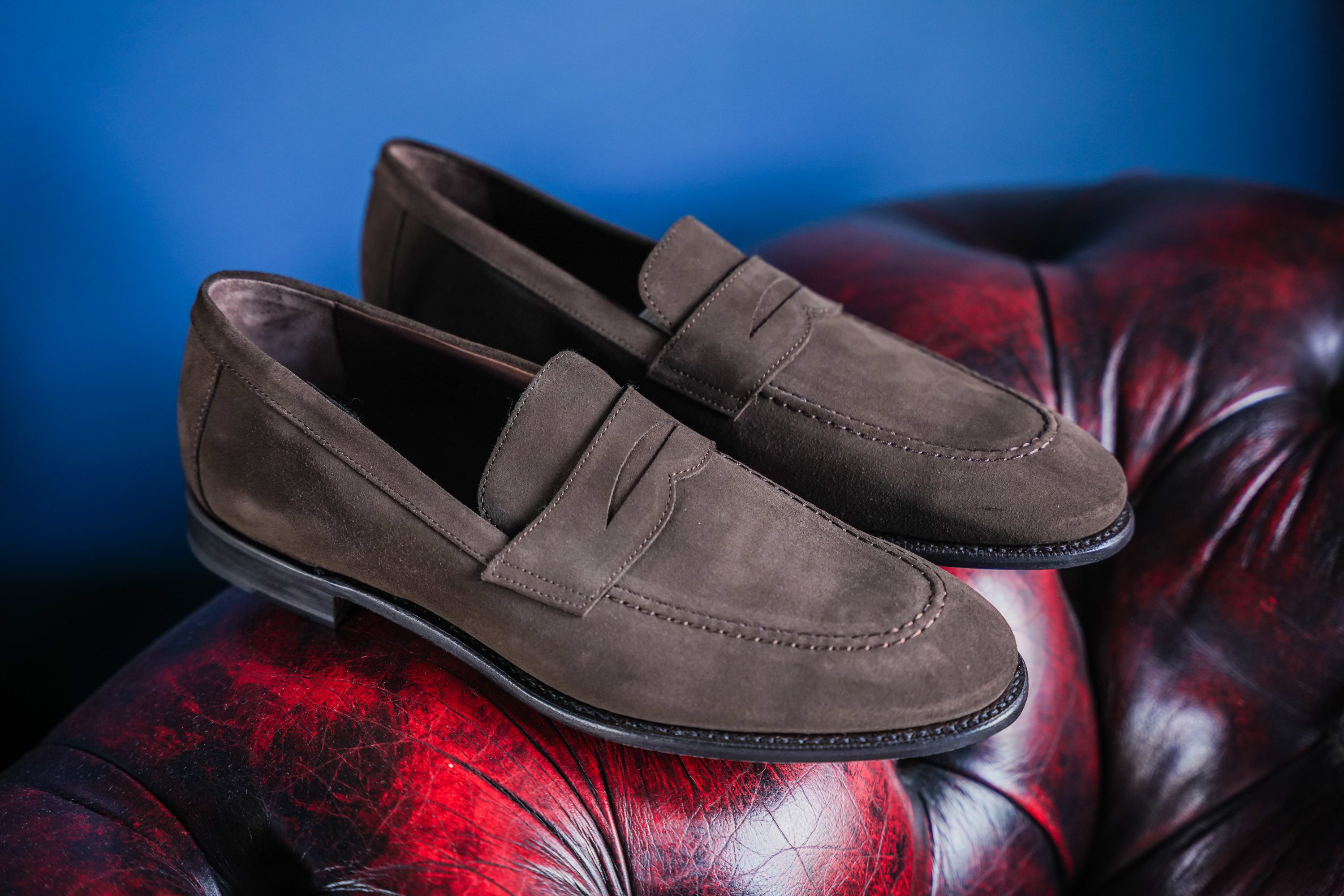 Mens-Robinson-Kilkenny-Shoes-1850-05-Dark-Brown-Suede-Lifestyle1