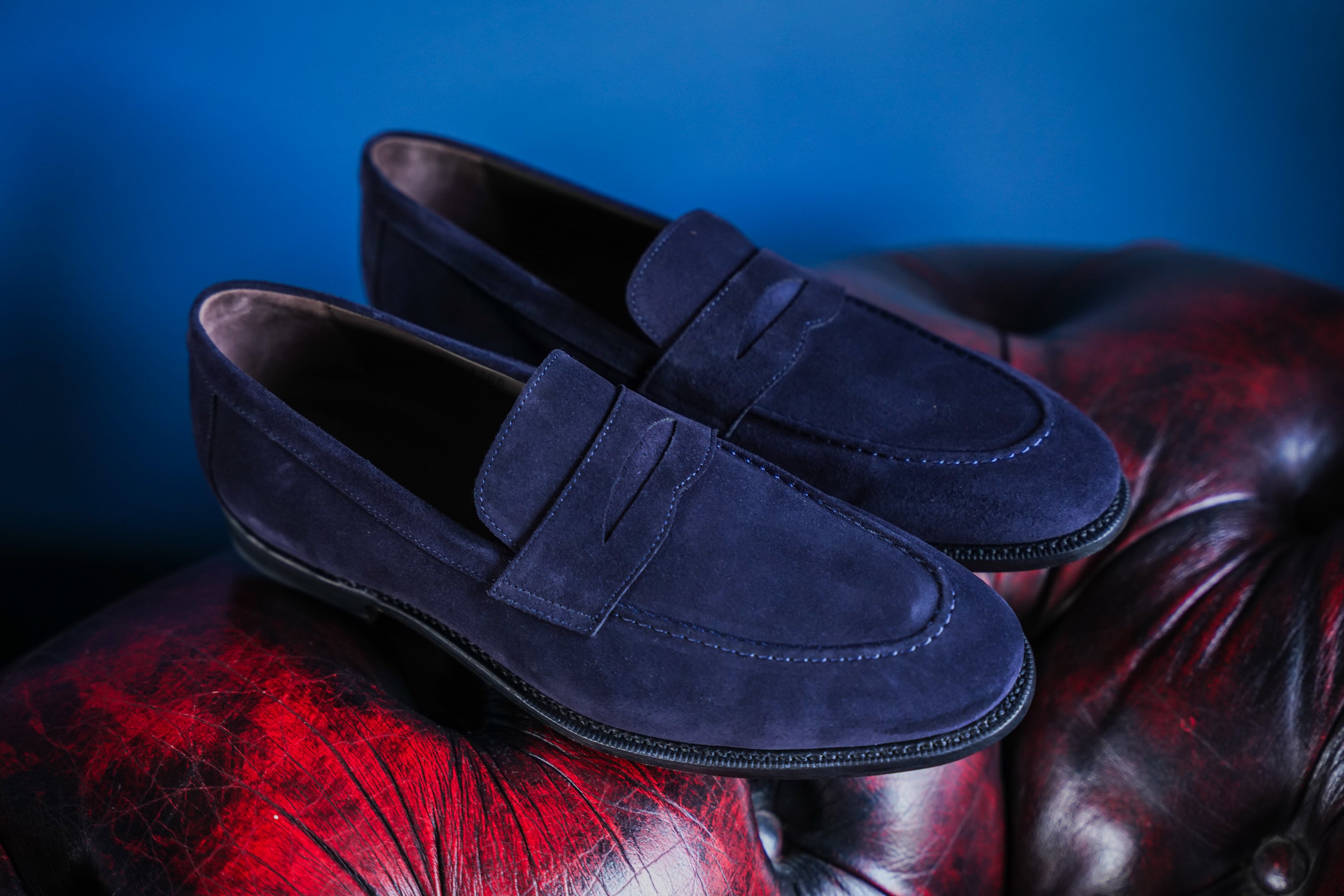 Mens-Robinson-Kilkenny-Shoes-1850-06-Dark-Navy-Suede-Lifestyle1