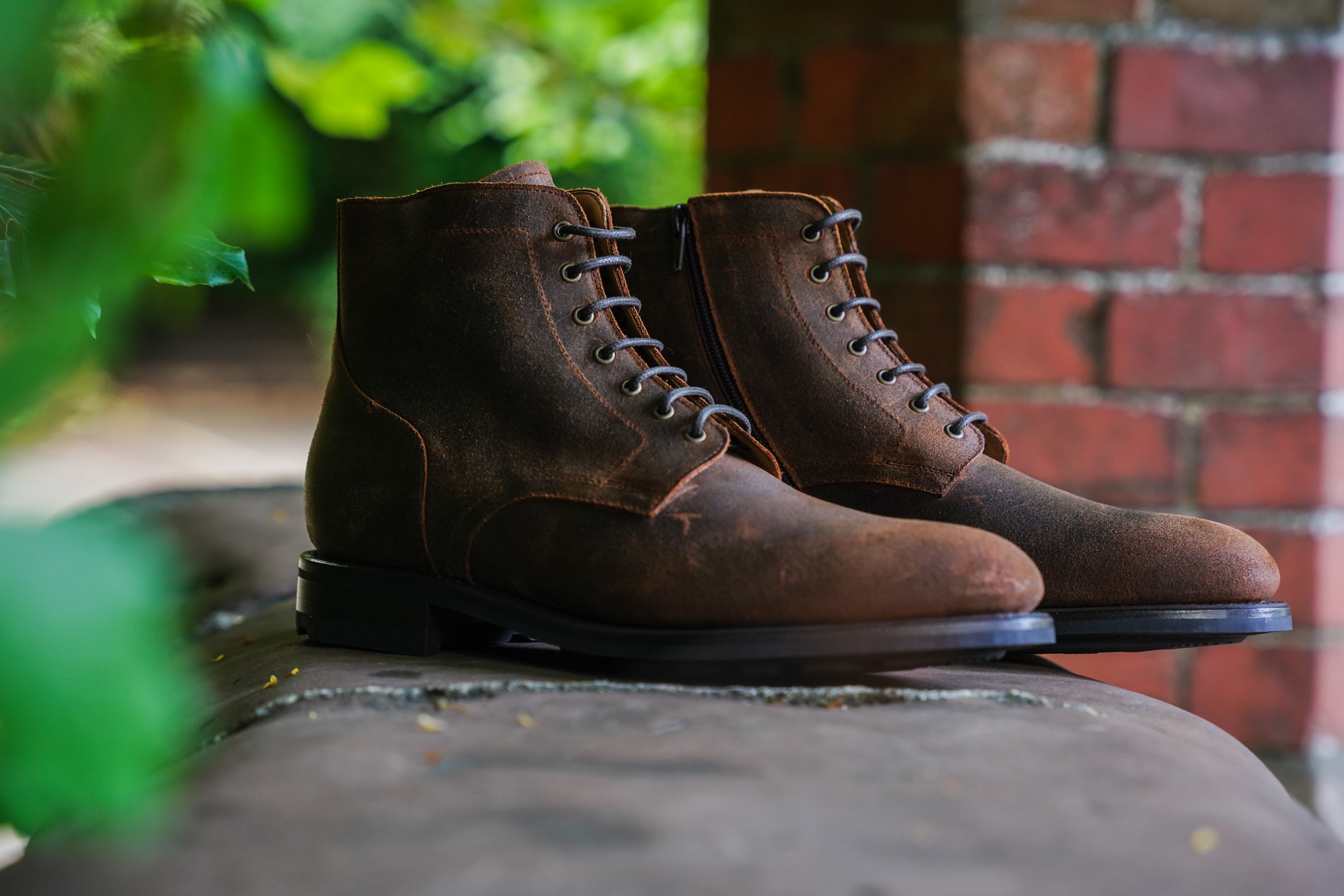 Mens-Robinson-Tolstoy-Boots-1654-03-Brown-Waxy-Prairi-Lifestyle2