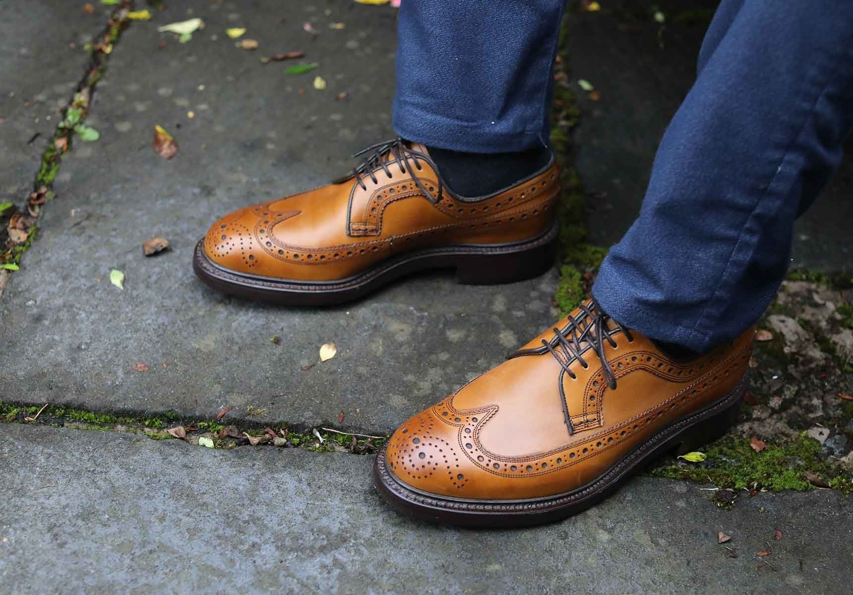 mens_robinsons_andrew-jackson_1485w_shoes_burnished-whiskey-calf_lifesyle_1