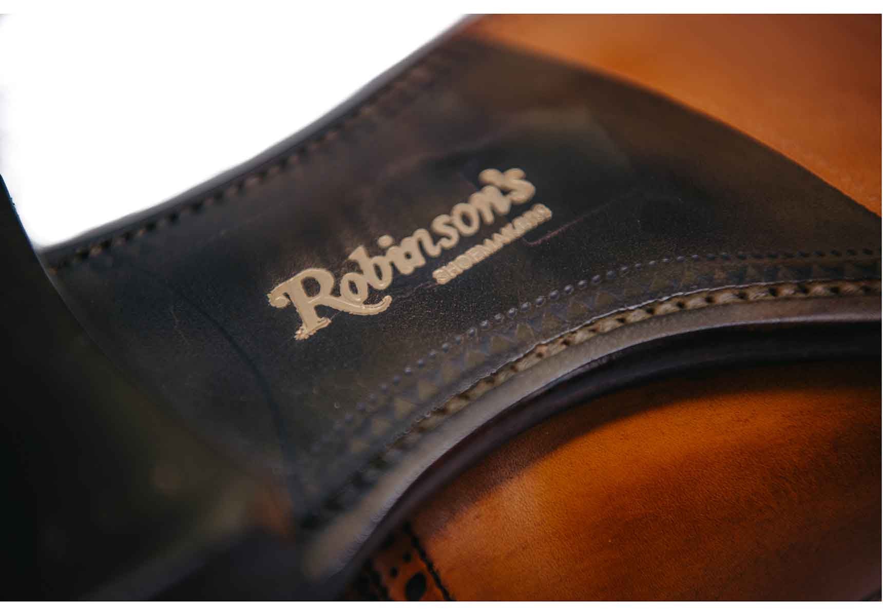 mens_robinsons_armagh_arm_shoes_chestnut-calf_sole-close